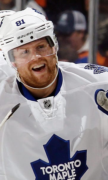Kessel's two goals help Maple Leafs cruise past Islanders